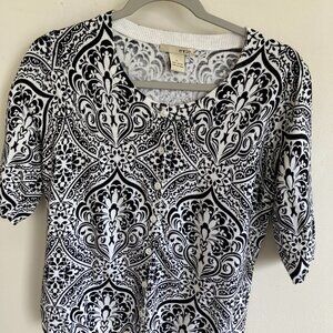 Short sleeve cotton cardigan by Evie, size large, in black and white design